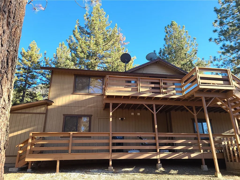 4 bed, 2184 sqft, $2,000 — Photo 2