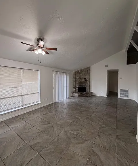 3119 Trembling Creek Cir — Photo 2