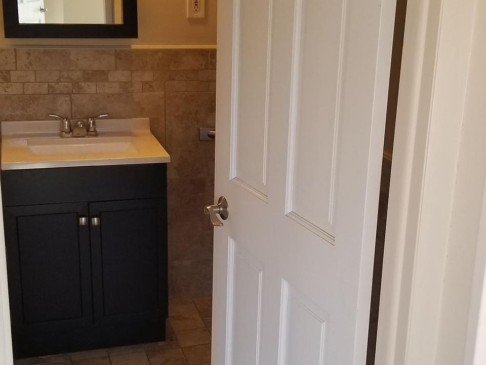 1st image of 2405 S West St #1