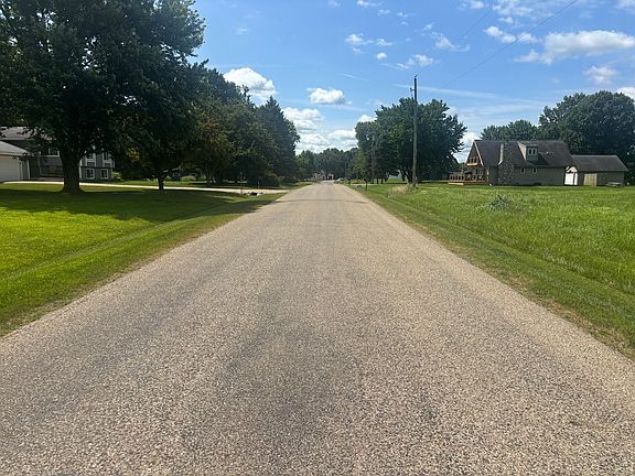 3rd image of 783 Lake Wildwood Dr