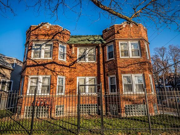 2nd image of 702 N Waller Ave #Wait2b