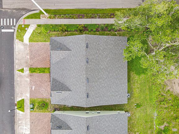 3rd image of 230 Reese Ct