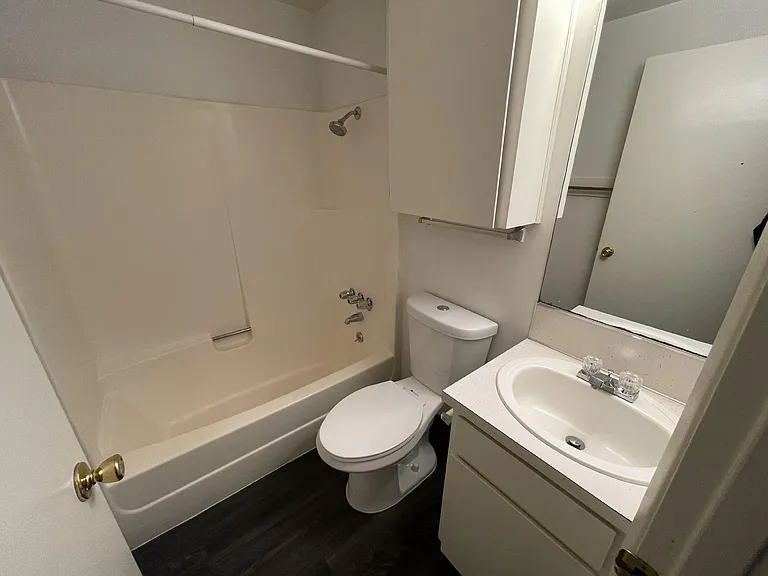 Forest Grove Apartments — Photo 6