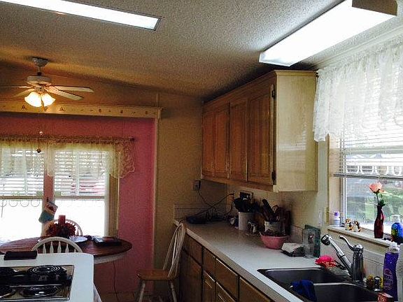 Kitchen with Breakfast area