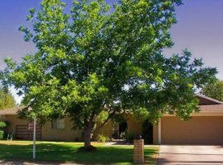 725 E Harmont Dr, Phoenix, AZ 85020