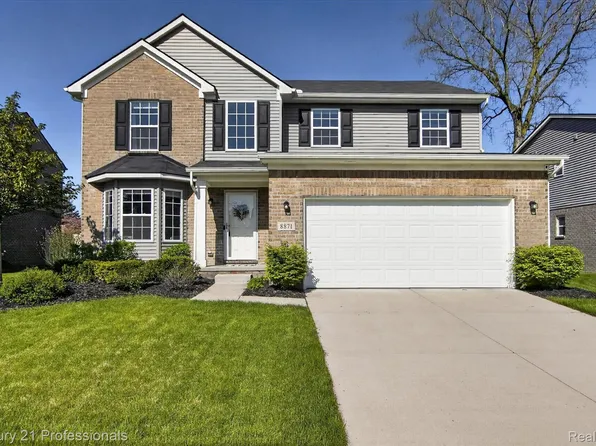 8871 Dover Ct, Livonia, MI 48150