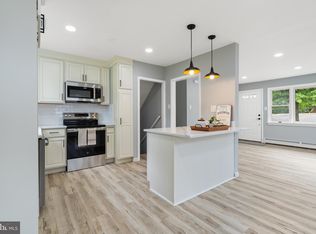 509 Squirrel Ln, Lansdale, PA 19446