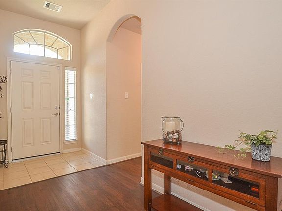 4th image of 18515 Bristol Point Ln