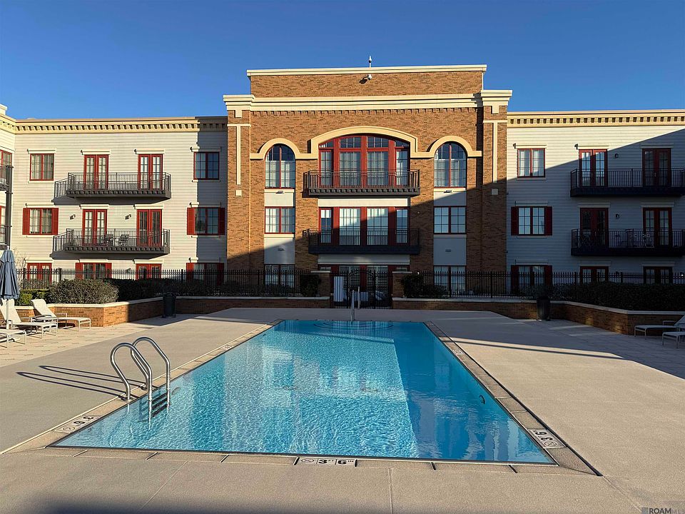 1st image of 7707 Bluebonnet Blvd APT 226