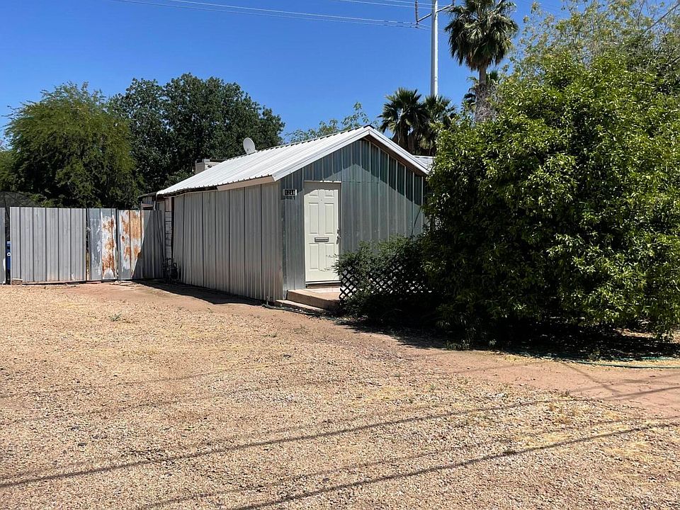 1st image of 1211 S FARMER Avenue