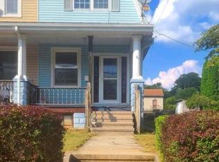 529 W High St, Womelsdorf, PA 19567