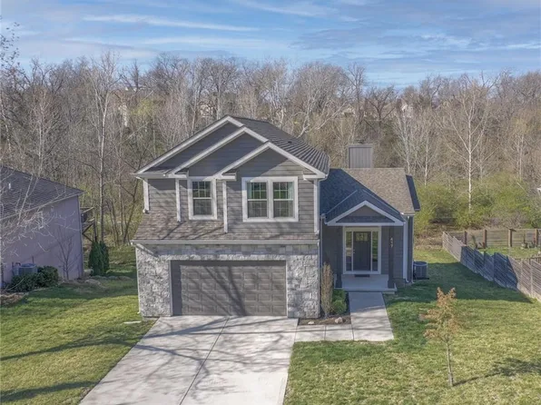 417 E 166th Ct, Belton, MO 64012