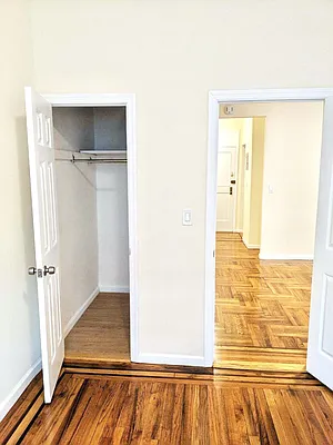 Rented by Amorelli Realty | media 22