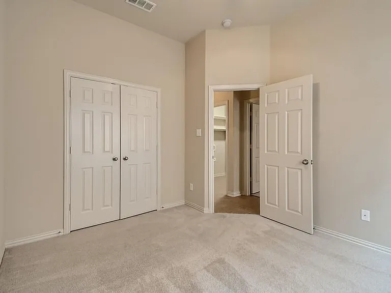 2798 Sparks Dr — Photo 7