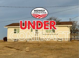 641 8th Rd, Marysville, KS 66508