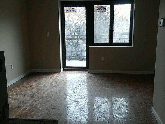 4th image of 17217 Jamaica Ave Ste 2