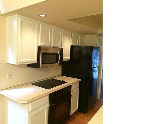 2nd image of 3024 Moon Lake Dr #116