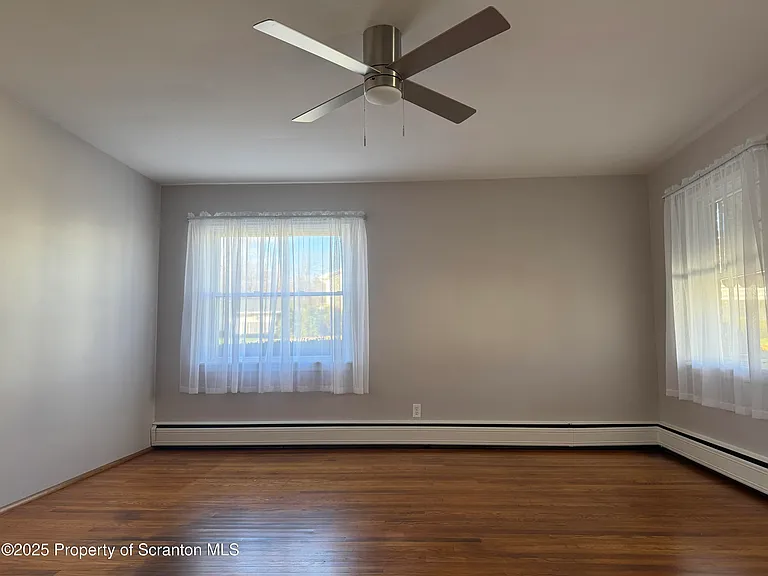 152 Drakes Ln — Photo 11