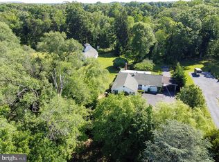 1009 Potts Mill Rd, Bordentown, NJ 08505