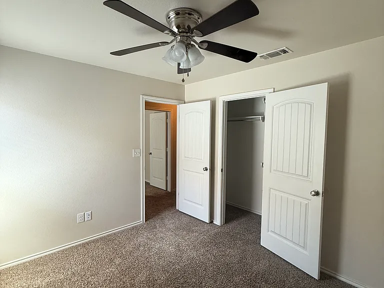 10106 Viola Ave — Photo 12