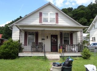 221 Frank St, Paintsville, KY 41240