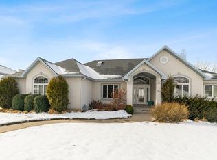 194 S Eaglewood Dr, North Salt Lake, UT 84054
