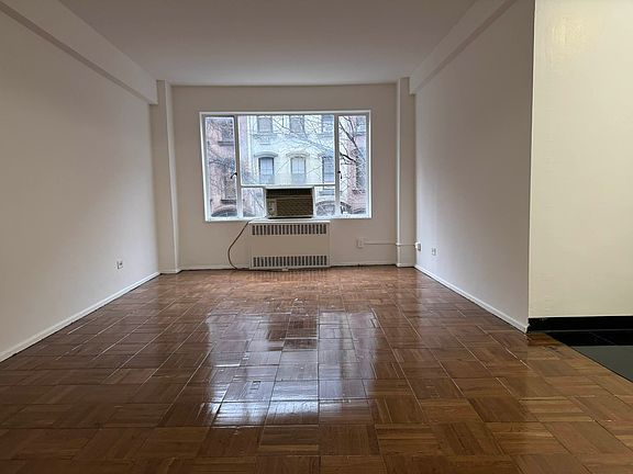 3rd image of 117 E 37th St #3B