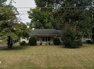 806 W Main St, Newbern, TN 38059