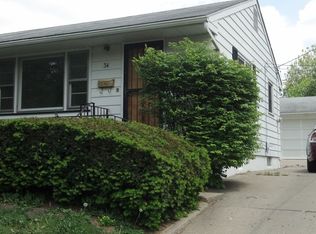 34 Medial Dr, Decatur, IL 62521