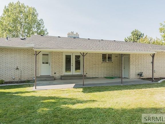 5th image of 930 Canyon Ave