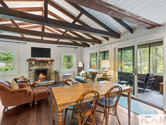 3rd image of 142 Edwards Creek Road