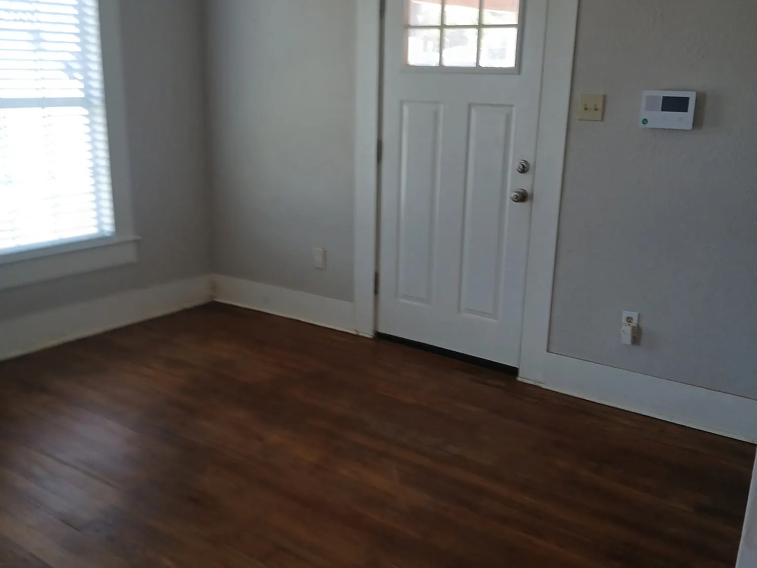 2 bed, 1170 sqft, $1,300 — Photo 4