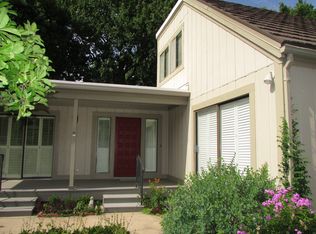 #90 Sw Pepper Tree Lane, Topeka, KS 66611