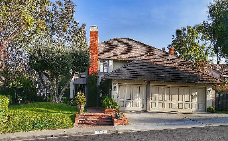 1st image of 1464 Calle Linda