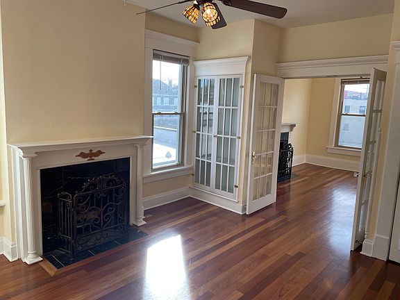 3rd image of 390 1/2 Linwood Ave
