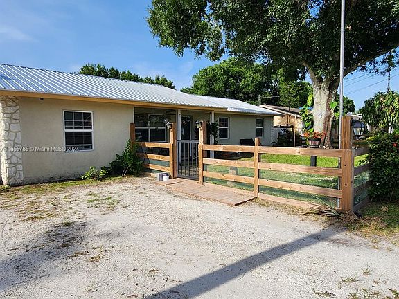 5th image of 737 NW 21st Ln