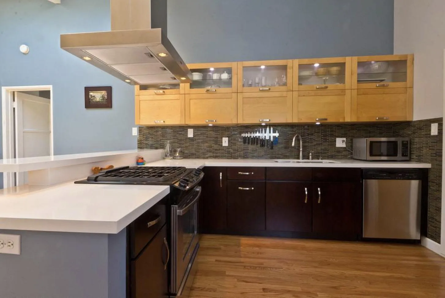 156 Carr Dr — Photo 4