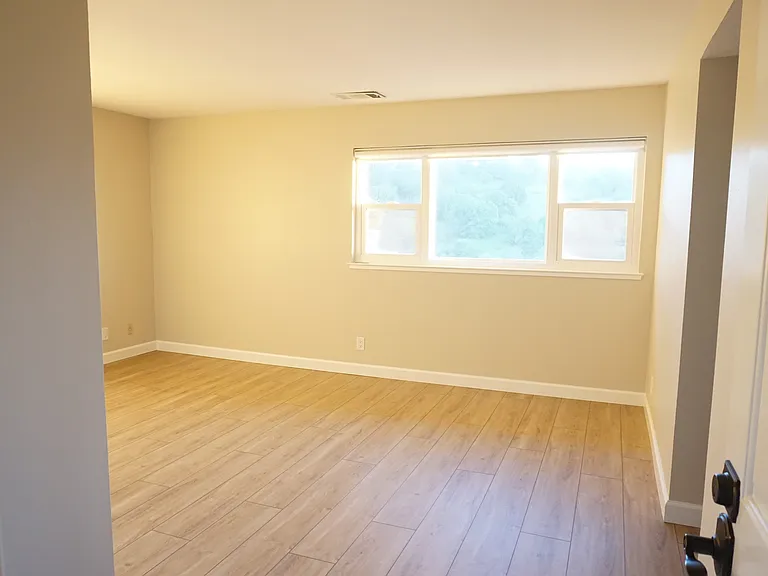 392 Duperu Dr — Photo 14