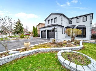 6062 Prairie Cir, Mississauga, ON L5N5Z5