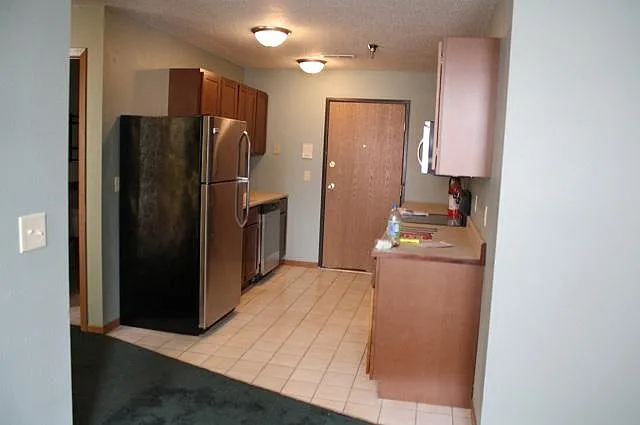 2 bed, 750 sqft, $875 — Photo 4