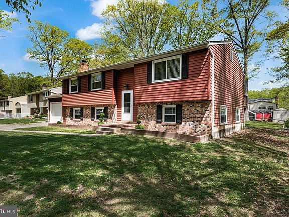 4th image of 5523 Peters Ln