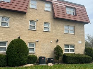 1700 W Touhy Ave #BB345437D, Park Ridge, IL 60068