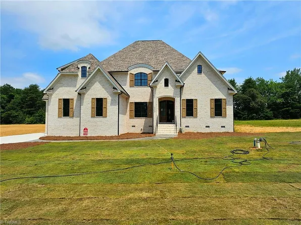 1002 Old Hickory Ct, Summerfield, NC 27358