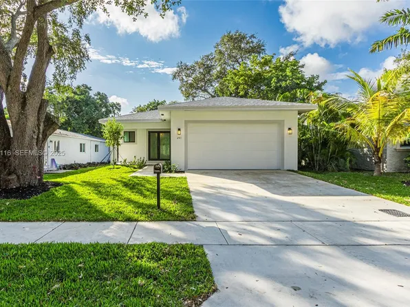 241 SW 4th St, Dania, FL 33004