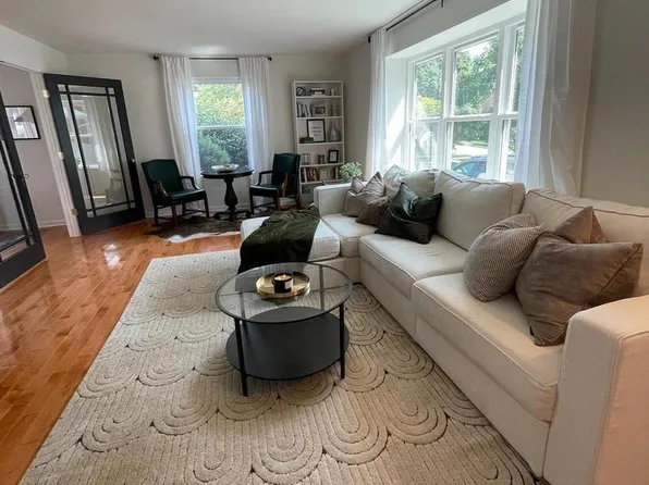 11 Birchwood Park Dr S, Cherry Hill, NJ 08003
