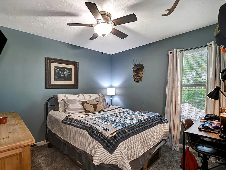 25401 Hunting Trl — Photo 31