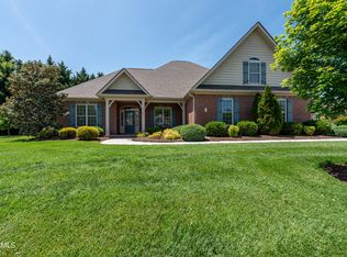 1106 Linford Cir, Alcoa, TN 37701