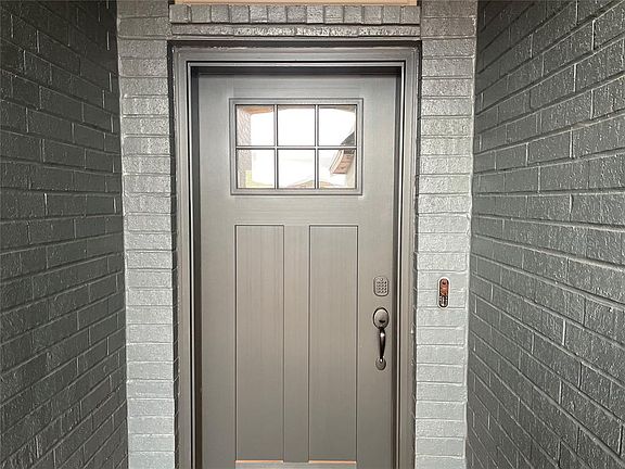 3rd image of 9333 SW 42nd St
