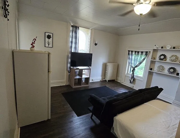 701 Center Ave #11 — Photo 10