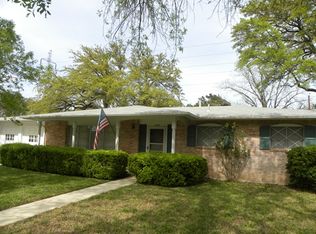 1228 North Blvd, Universal City, TX 78148